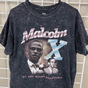Licensed Malcolm X Short Sleeve T-Shirt size medium. Short sleeve. Cotton. EUC.